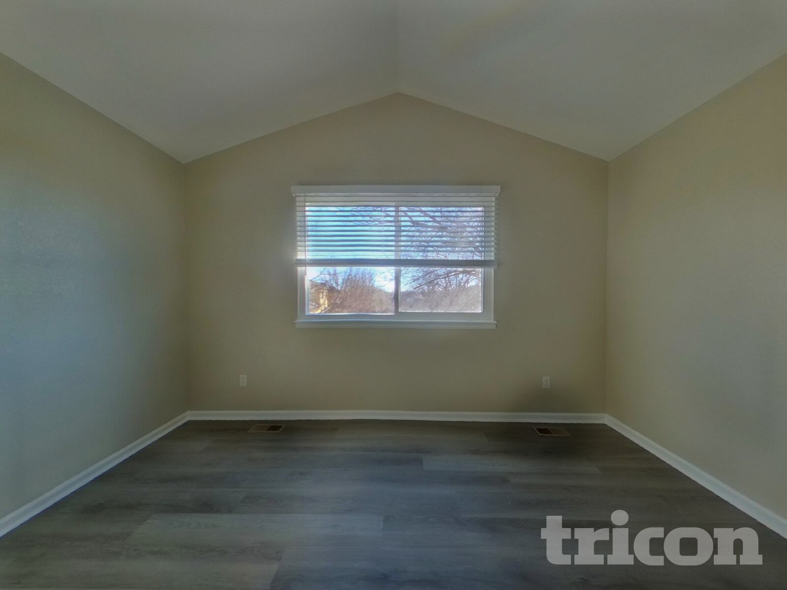 Building Photo - 2691 E 132nd Ave