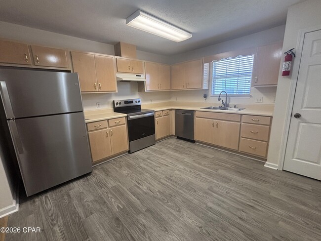 Building Photo - 509 Phillips Ct