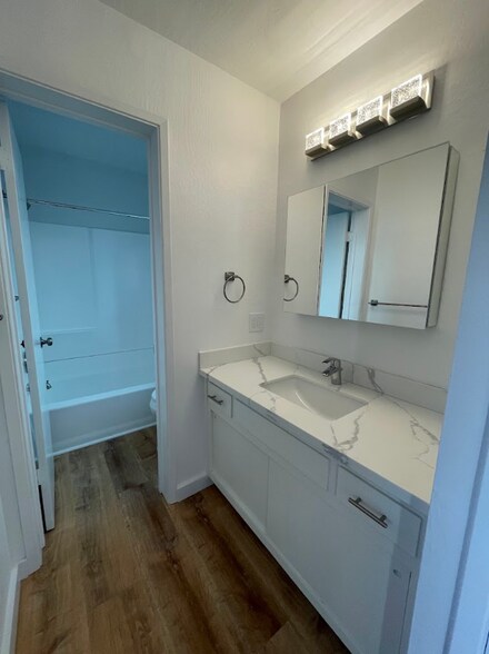 Building Photo - 1205 Geraldine Way