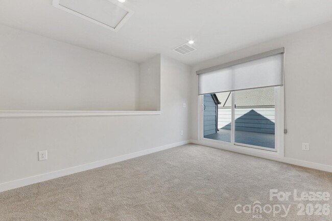 Building Photo - 440 Spearfield Ln