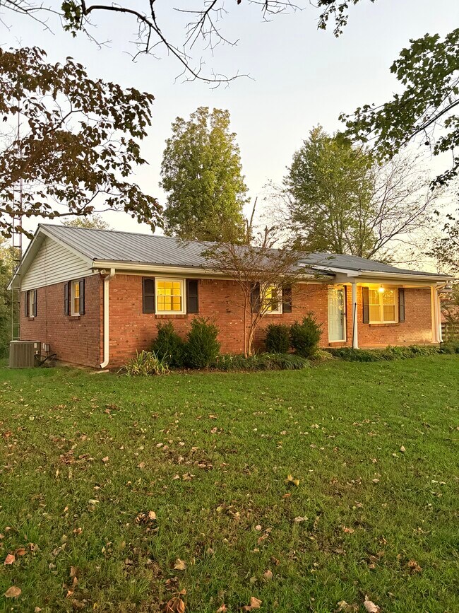 Primary Photo - 660 Plano Richpond Rd