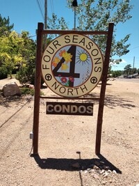 Building Photo - 3 bed / 2 bath Condo Available