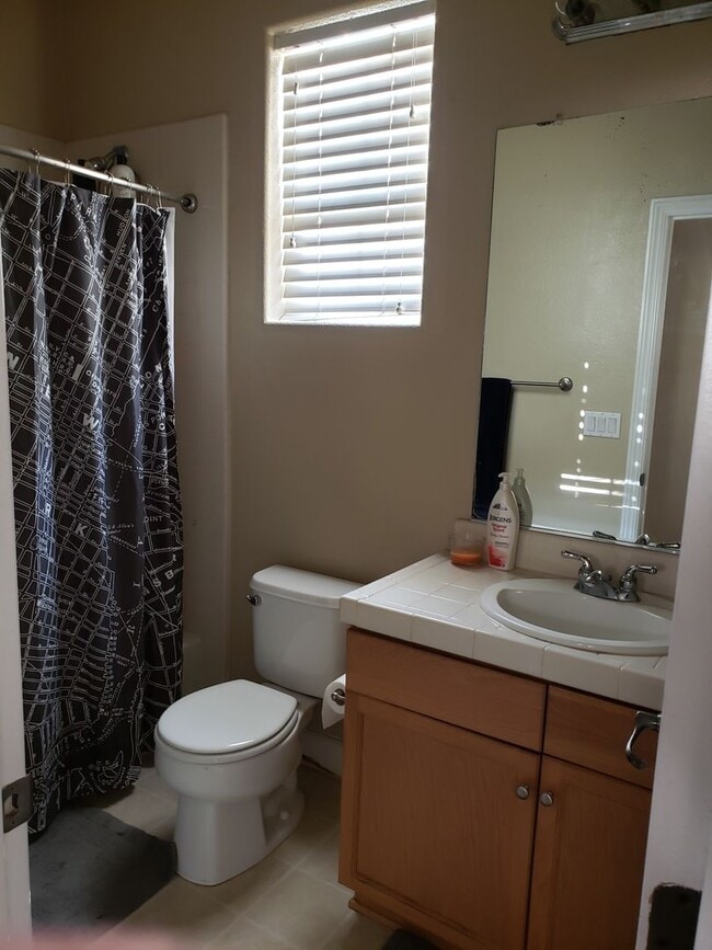 Building Photo - North Natomas Executive Home-Large One Sto...