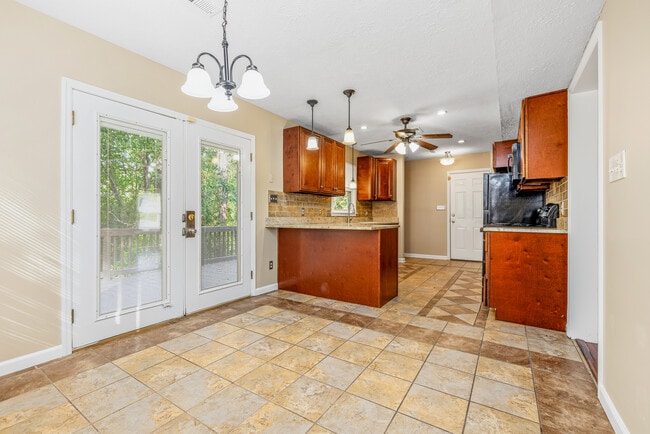 Building Photo - 1583 Winnabow Dr
