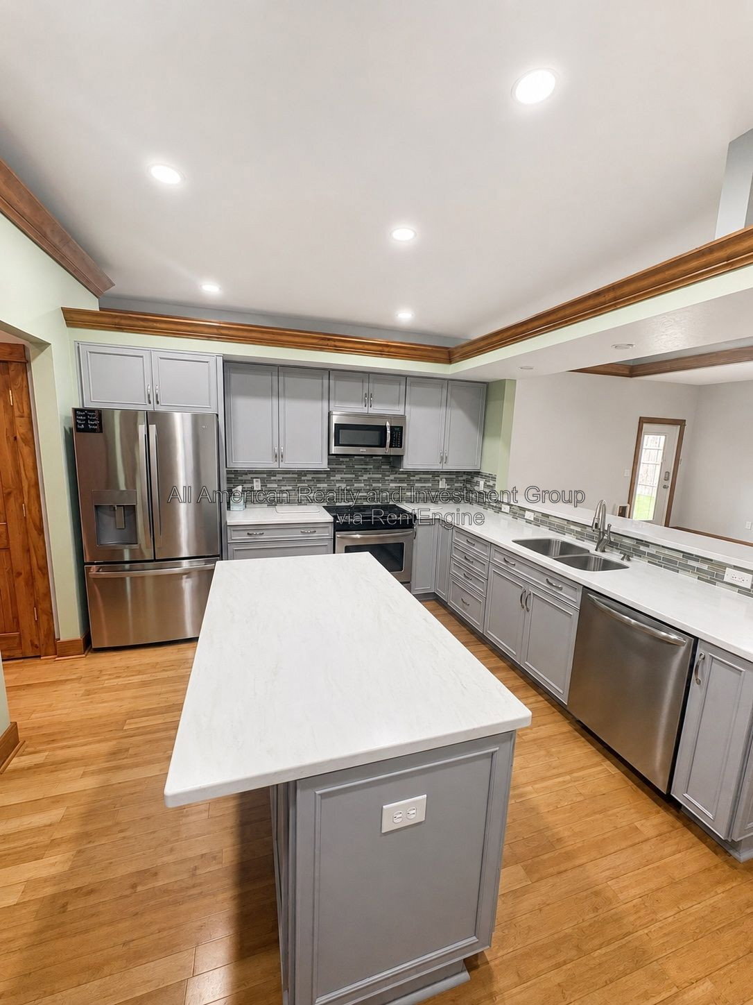 Building Photo - 612 Lombard Cir