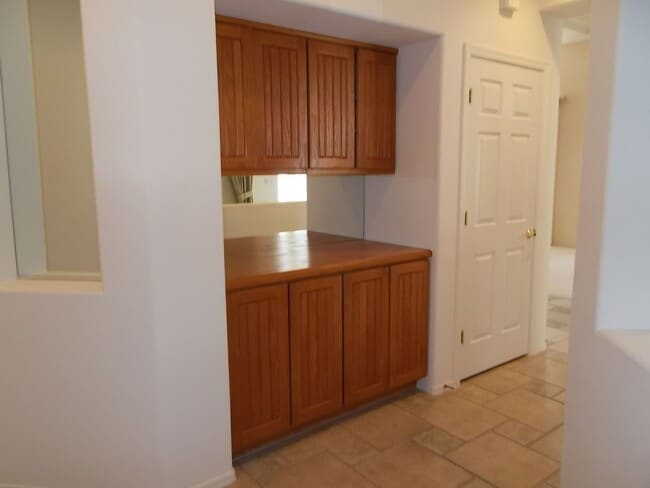 Building Photo - Single-Story Townhome with Golf Course Views in Summerlin