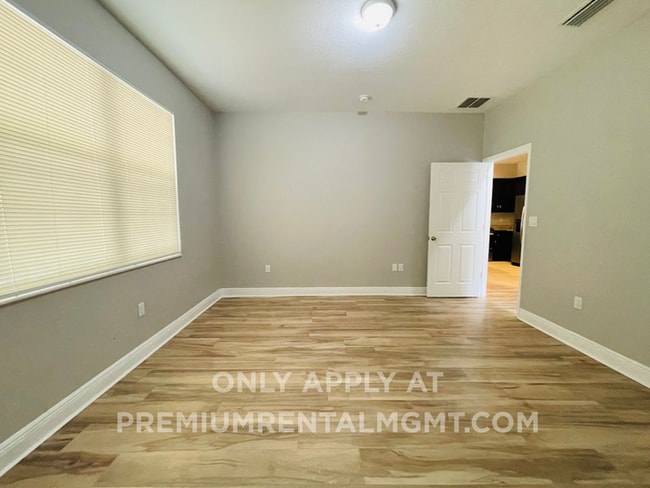 Building Photo - 1601 Cumin Dr