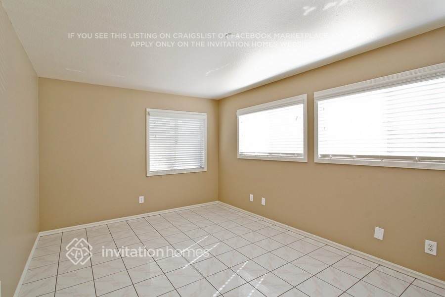 Building Photo - 10235 Basalt Ln