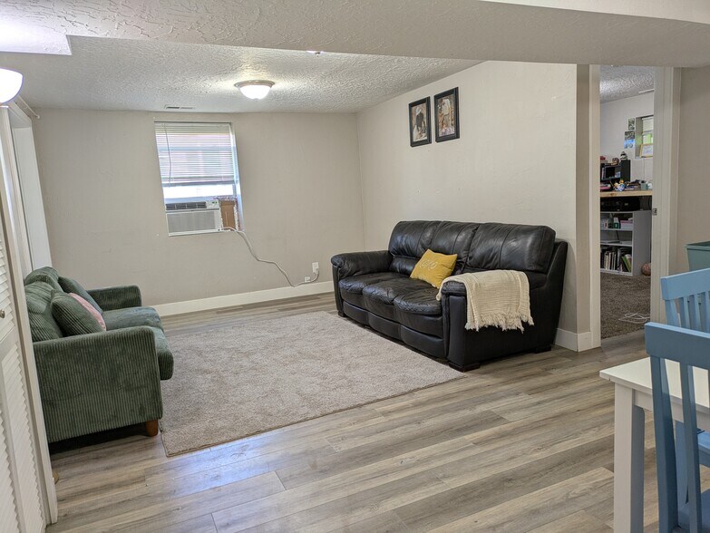 Building Photo - 3771 Orchard Ave