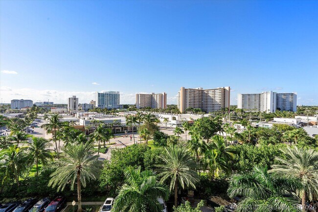 Building Photo - 3100 N Ocean Blvd