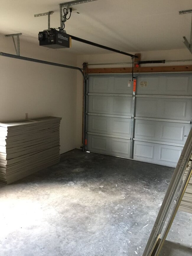 Building Photo - Oxford Place Apartments