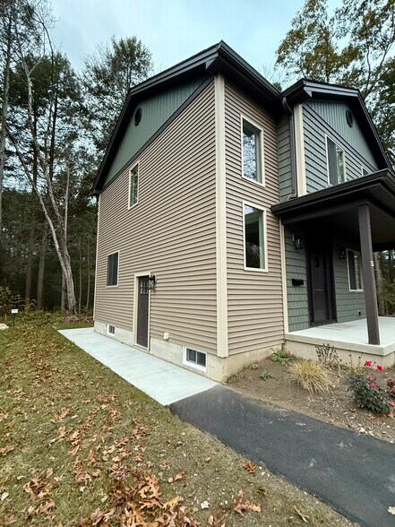 Building Photo - 55 Foster Rd