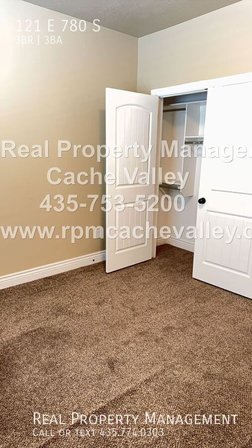 Building Photo - 121 E 780 S