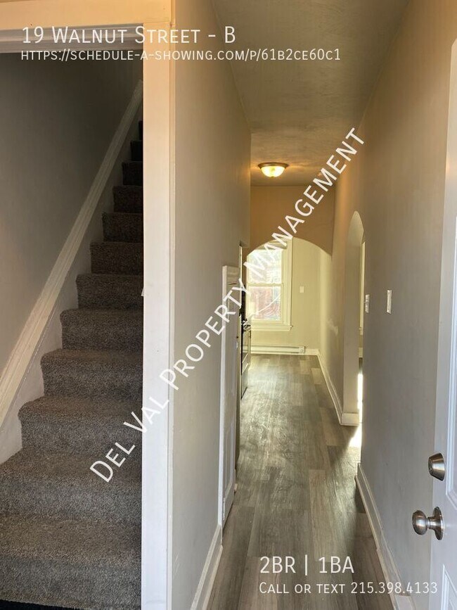 Building Photo - 19 Walnut St