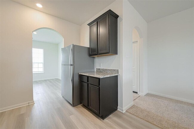 Building Photo - 413 Texas Olive Dr