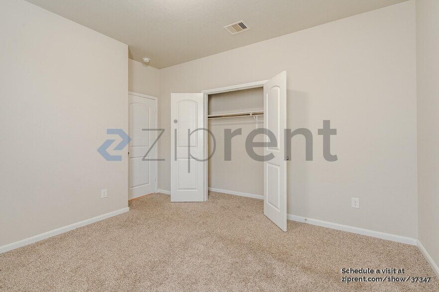 Building Photo - 27939 Parkside Creek Dr