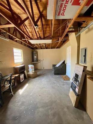 Building Photo - 15115 Omaha St