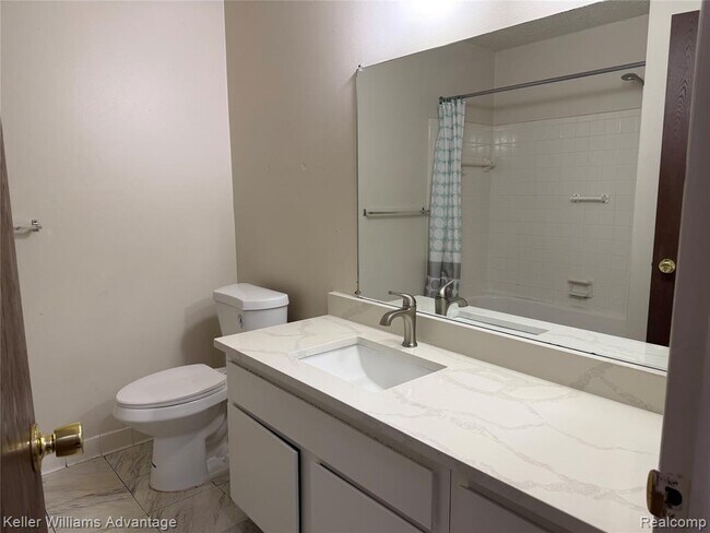 Building Photo - 27915 Berrywood Ln