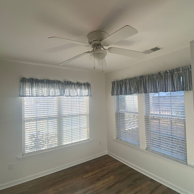 Building Photo - Arbor Walk 3Br 2Ba in Dorchester District ...