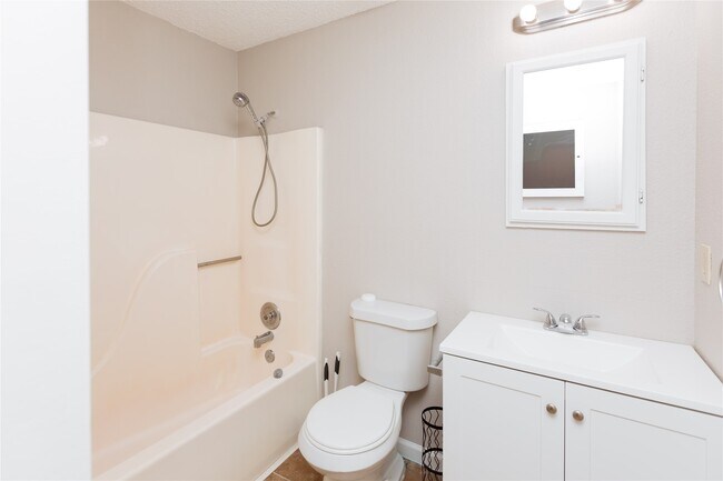 Building Photo - 13719 Vira Ln