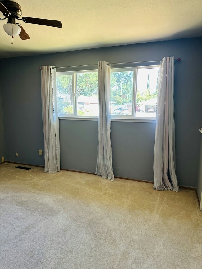 Building Photo - 4040 Marlow Ct