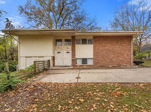 Building Photo - 410/412 S Revena Blvd