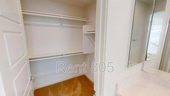 Building Photo - 561 Winchester Dr