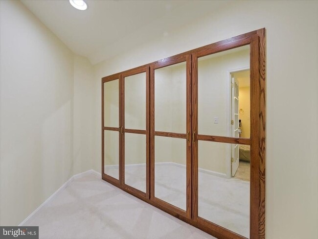 Building Photo - 3271 St Andrews Dr