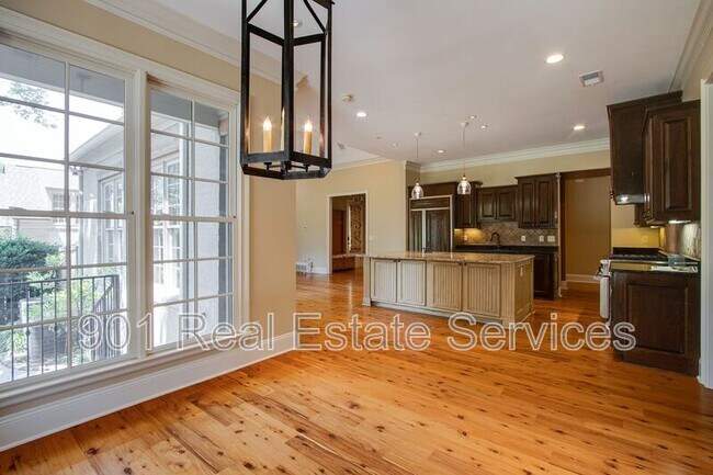 Building Photo - 3549 Lily Ln