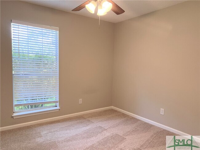 Building Photo - 132 Longleaf Cir