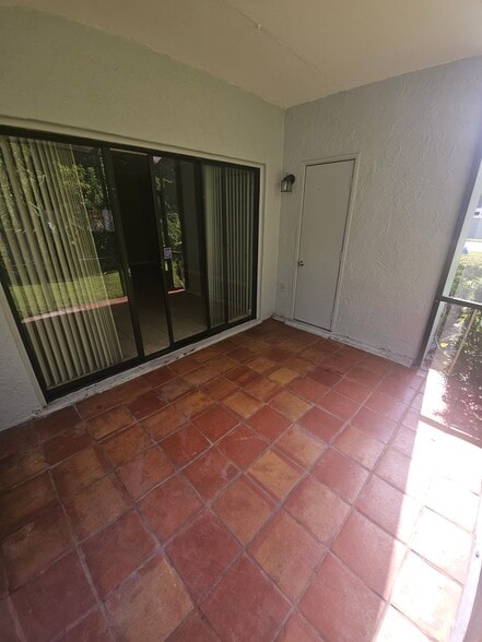 Building Photo - 4702 Capri Pl