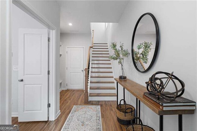 Building Photo - 4391 Gillon Cir SE