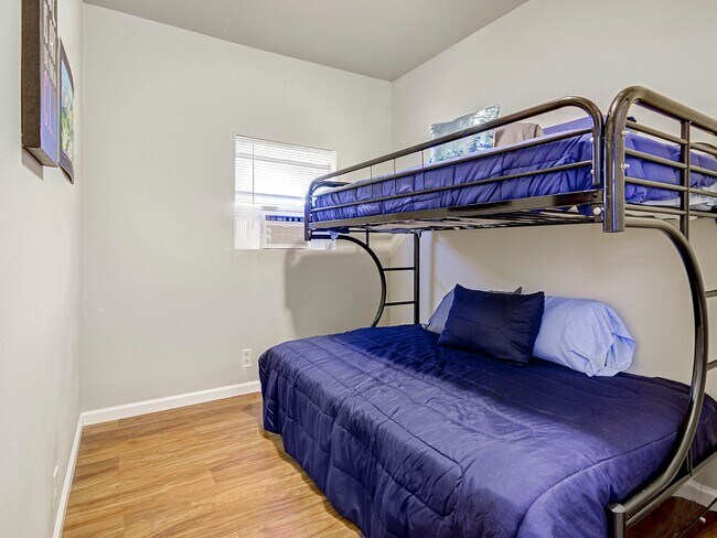 Building Photo - 3917 Winnie St