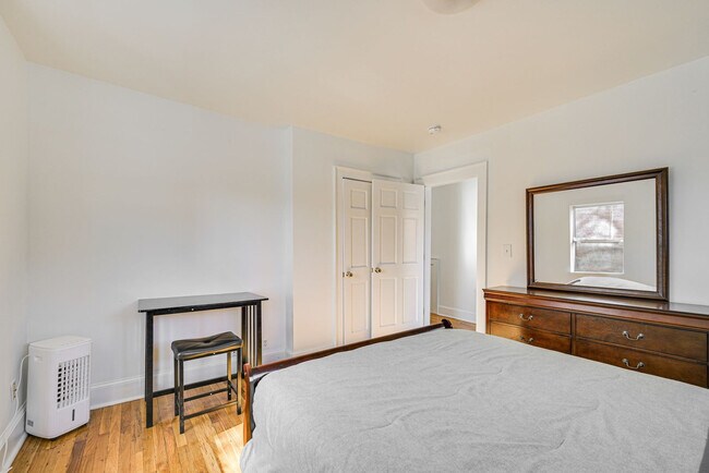 Building Photo - 139-141 Putnam Avenue-SI FL1-ID1546163P