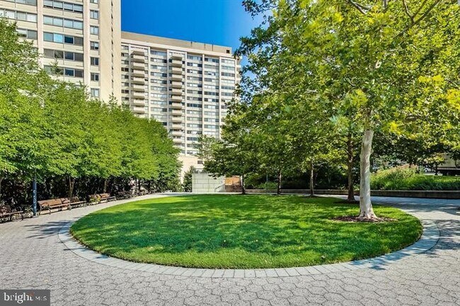 Building Photo - 5500 Friendship Blvd