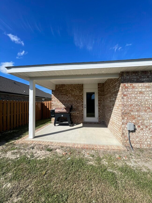 Building Photo - 919 Merganser Way
