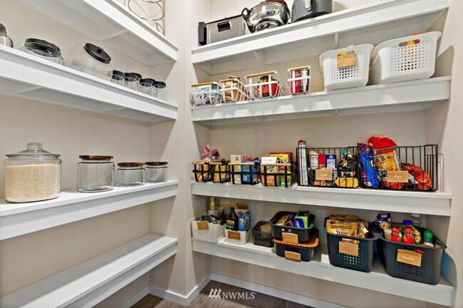 Building Photo - Designer 4-Bedroom Home with Covered Outdoor Living in Lake Stevens