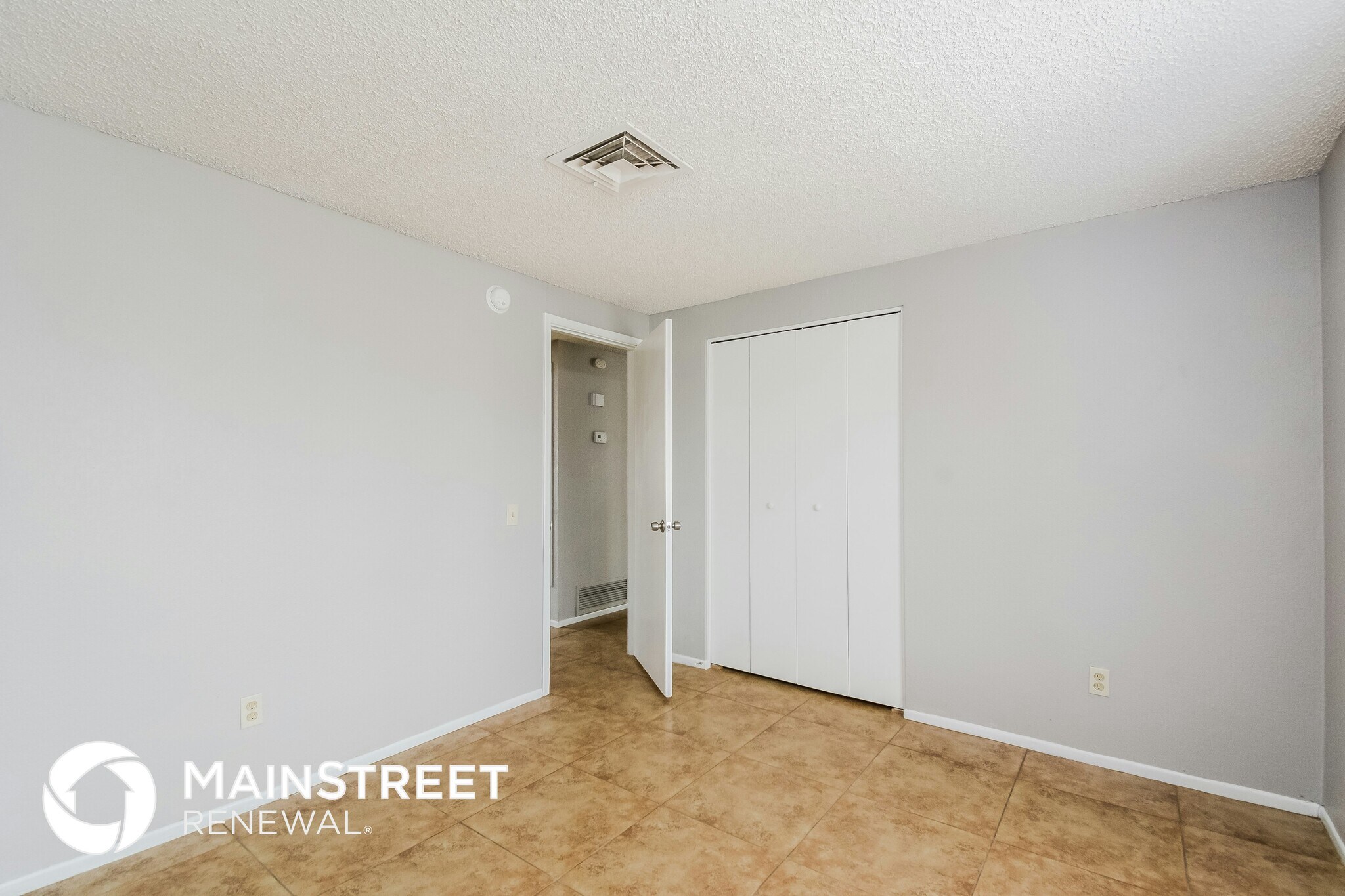Building Photo - 2570 W Vereda De Las Nubes