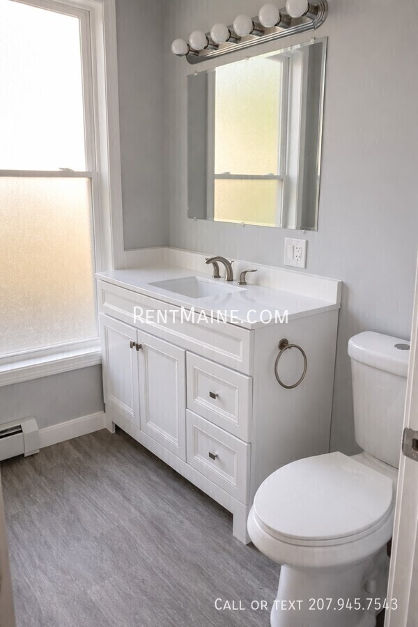 Building Photo - 221 Water St