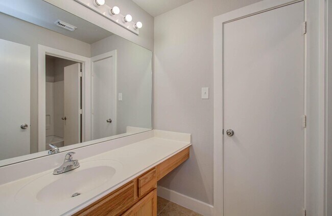 Building Photo - 1210 Verde Trails Dr