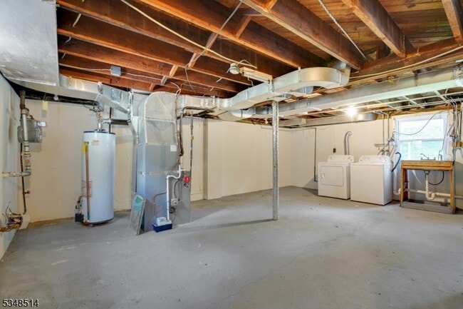 Building Photo - 51 Evergreen Rd