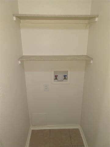 Building Photo - 3600 Biscay Dr