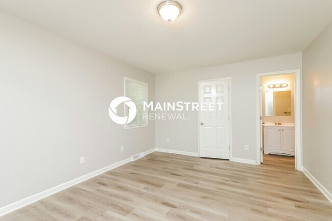 Building Photo - 3 Bedroom Pet-Friendly Home in HIGH POINT,...