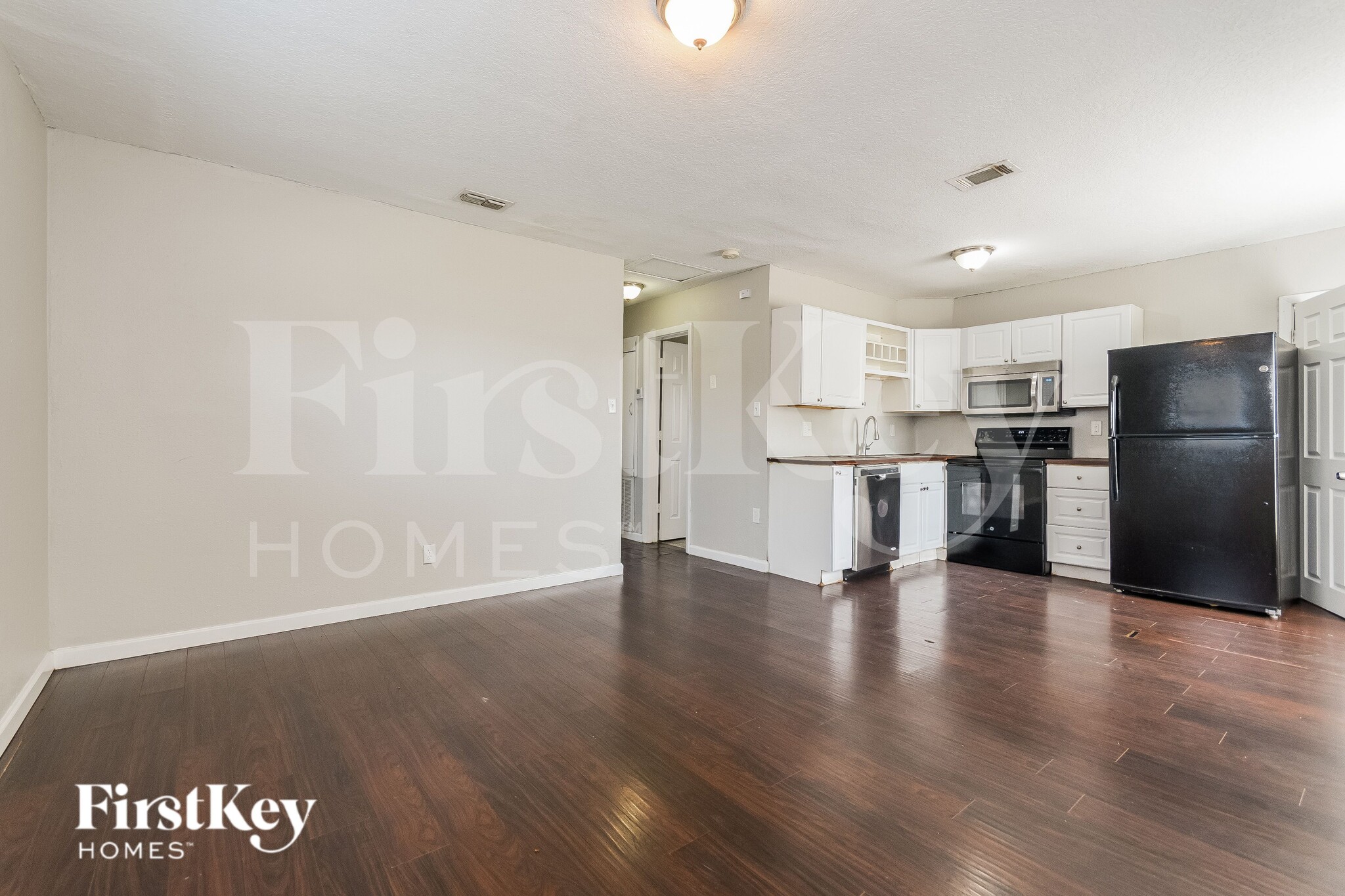 Building Photo - 7706 Aviano Ave