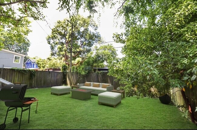 Building Photo - 628 E 38th St