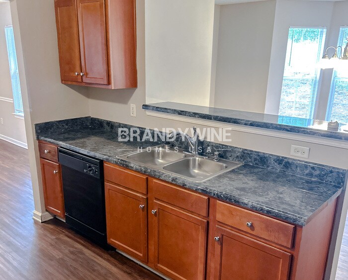 Building Photo - 6022 Birdseye Tr