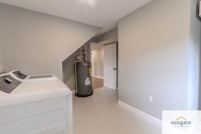 Building Photo - 11319 Harding Rd