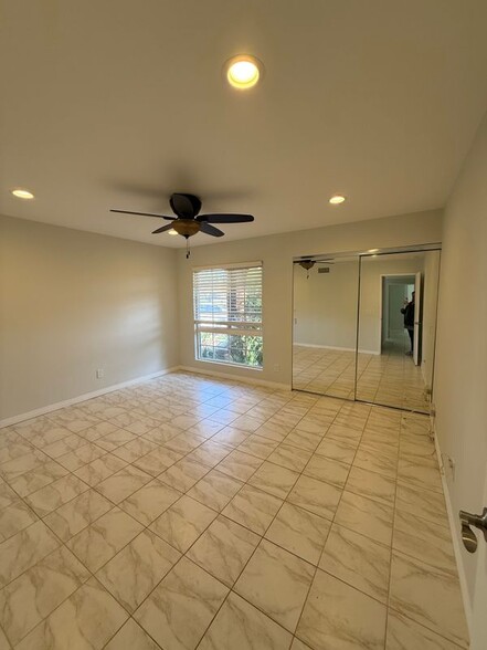 Building Photo - 1279 Clayford Ave