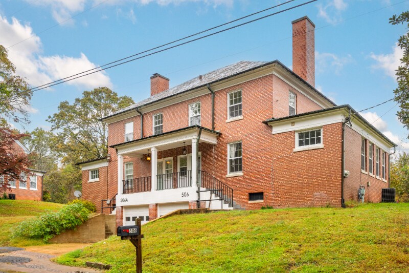 Building Photo - 506a N Thomas Rd