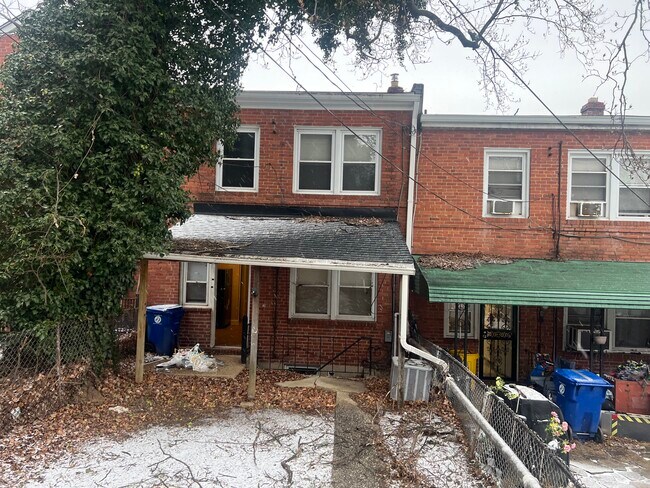 Building Photo - 44X Random Rd